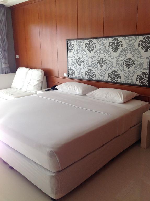 Hotel Marsi Pattaya Extérieur photo