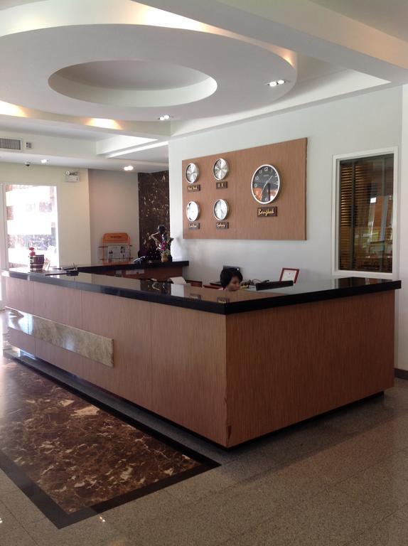 Hotel Marsi Pattaya Extérieur photo