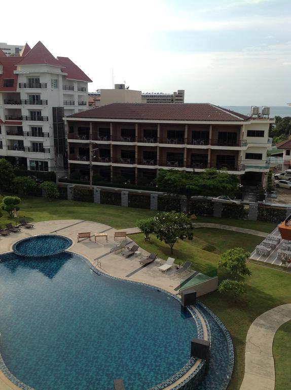 Hotel Marsi Pattaya Extérieur photo