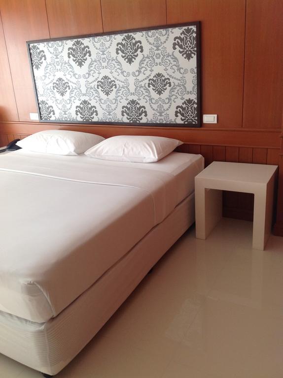 Hotel Marsi Pattaya Extérieur photo