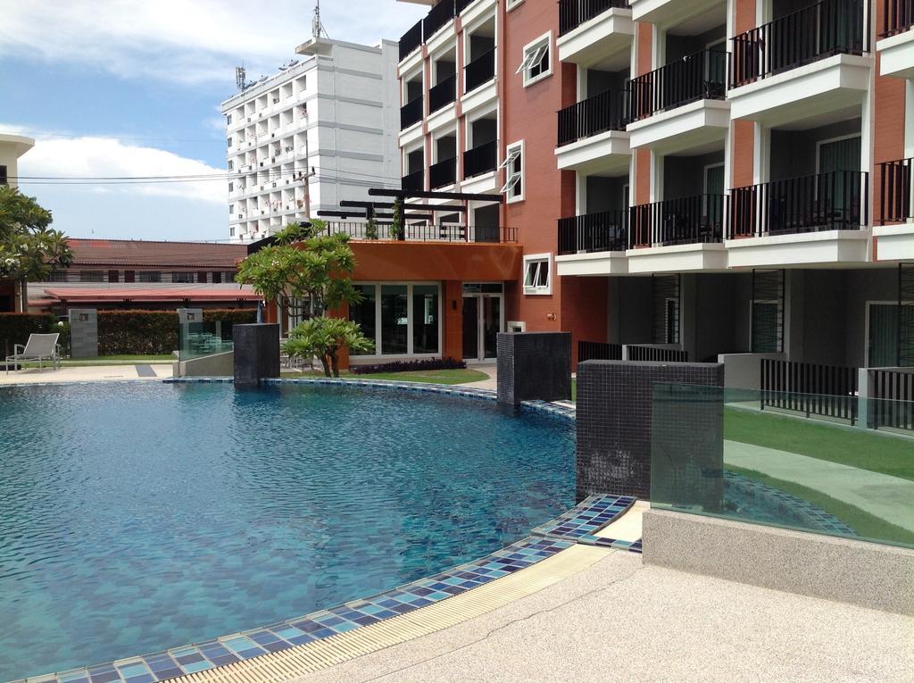 Hotel Marsi Pattaya Extérieur photo