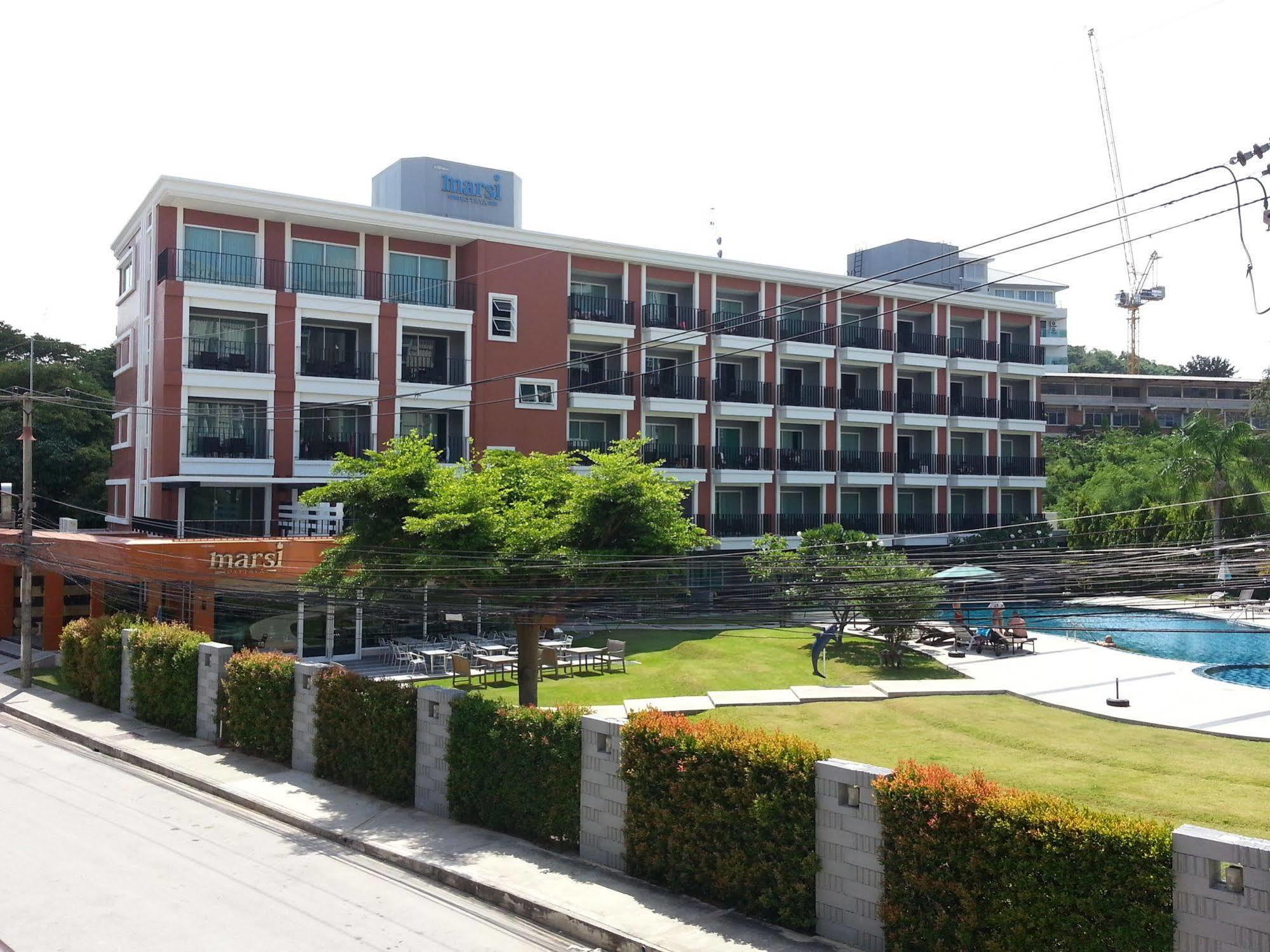 Hotel Marsi Pattaya Extérieur photo