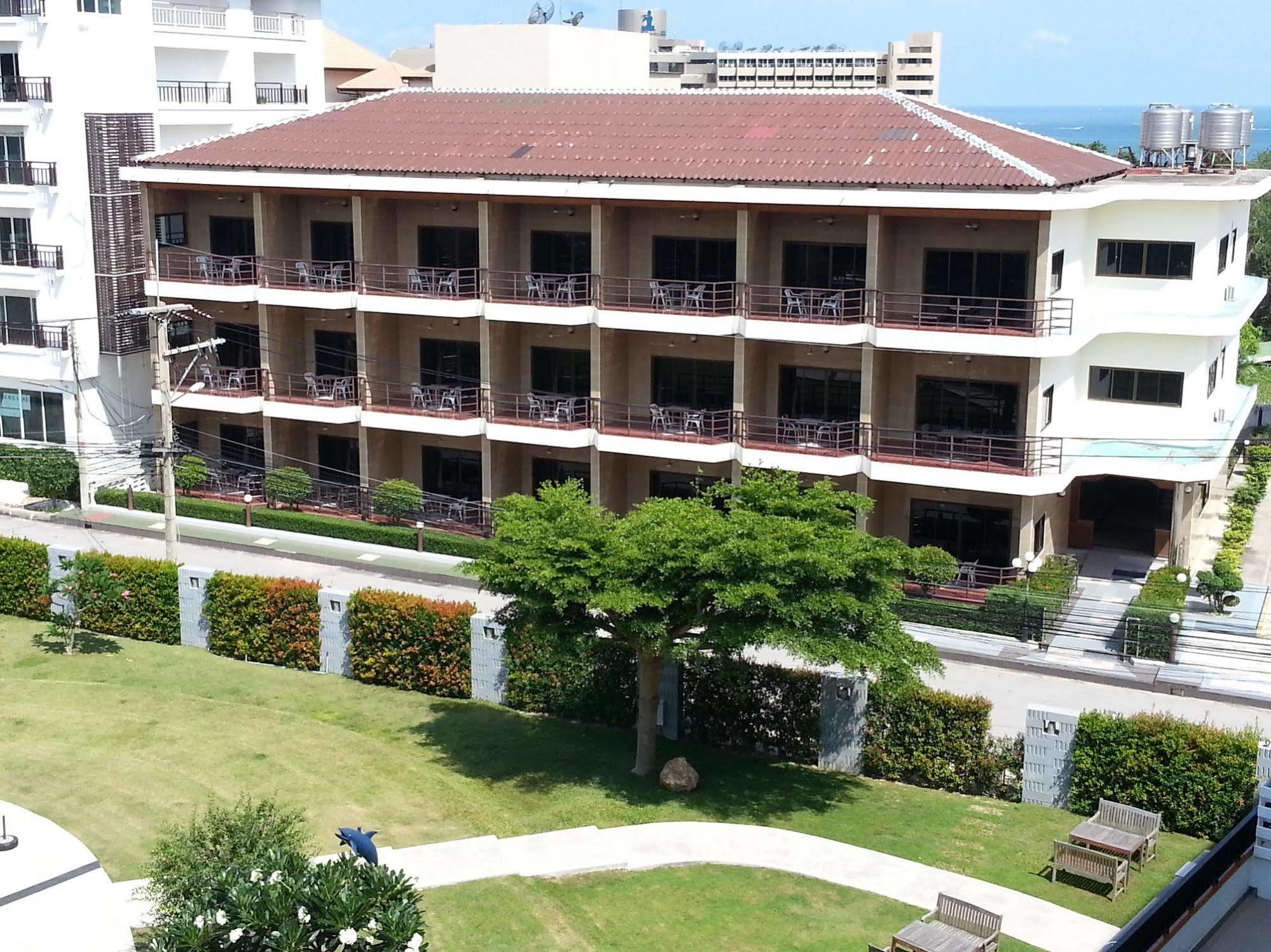 Hotel Marsi Pattaya Extérieur photo