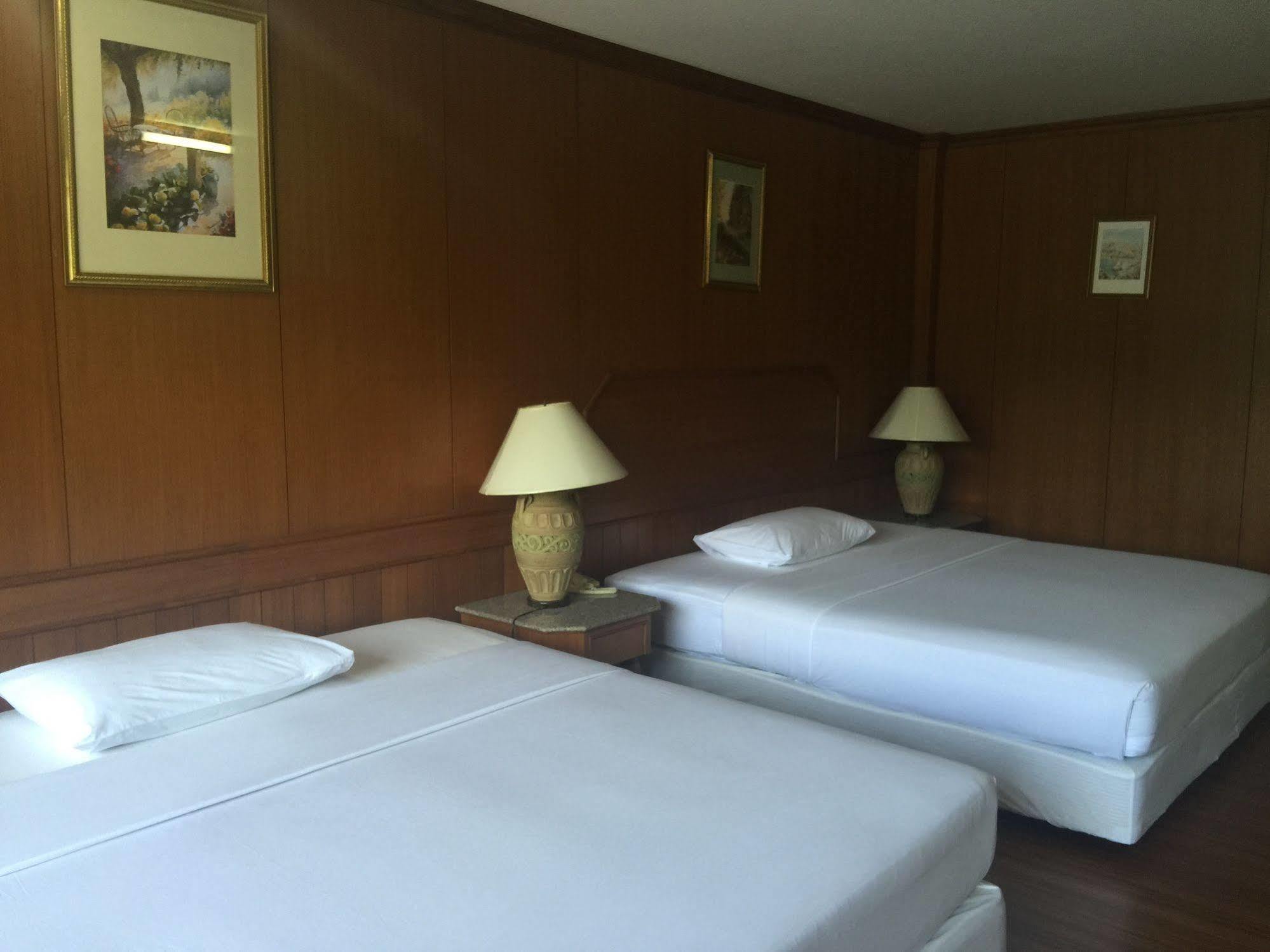 Hotel Marsi Pattaya Extérieur photo